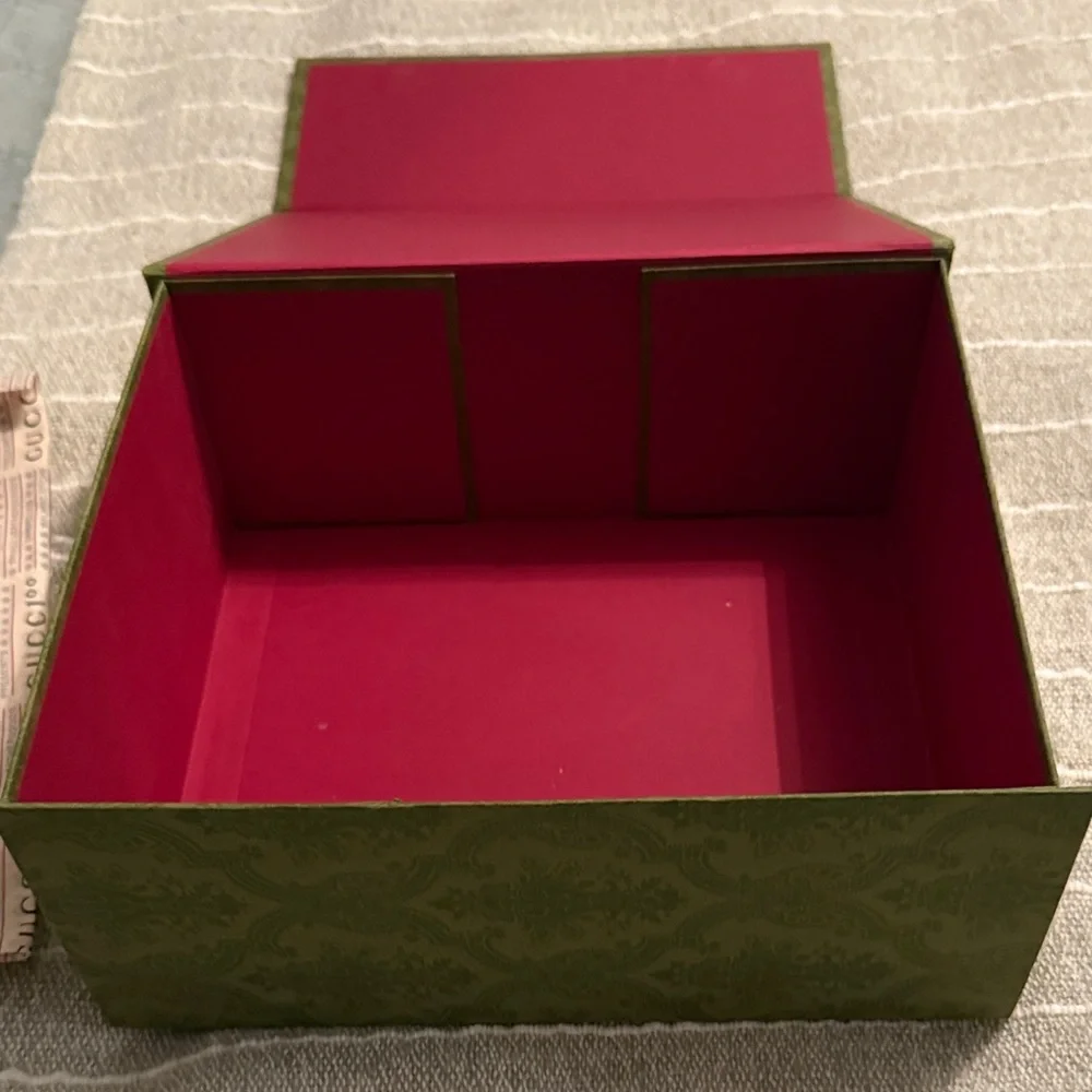 Gucci authentic Olive Green Decorative Box